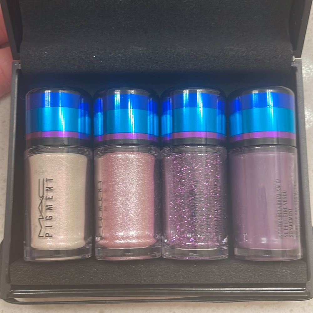 Mac Pigments
